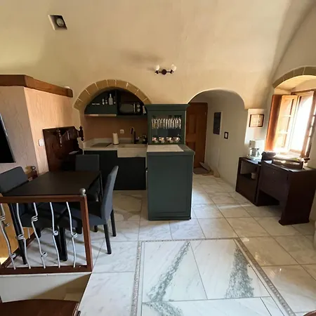 Monovasia Tholos Hammam * Monemvasía