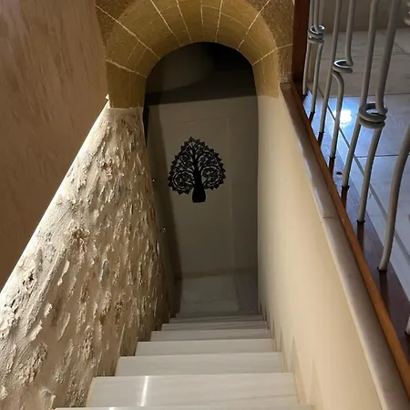 Monovasia Tholos Hammam *