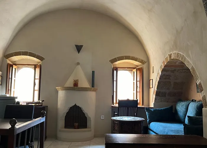 Monovasia Tholos Hammam