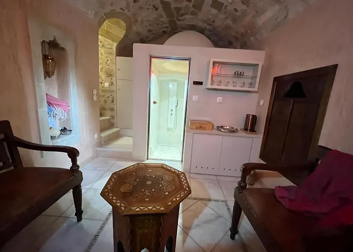 Monovasia Tholos Hammam